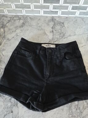 Hollister Women's High-Waist Black Cuffed Denim Shorts